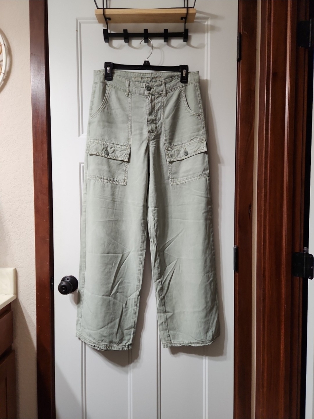 American Eagle Skater Cargo Pants